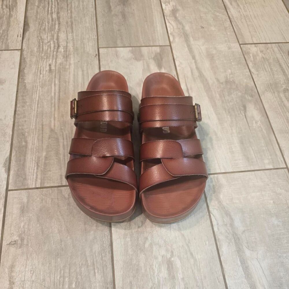 Project Cloud Women's Size 8 Brown Sandals
